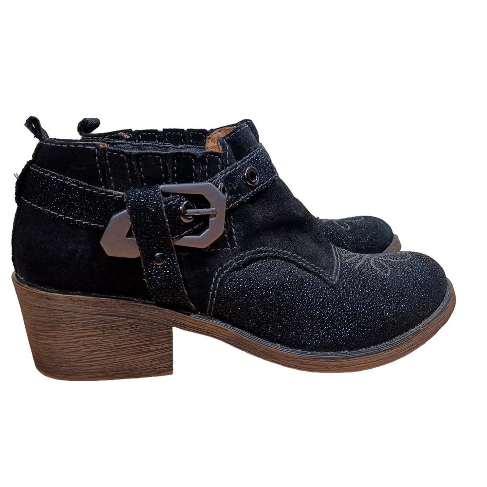 Naya Size 7M Women's Suede Leather Black Buckle Booties